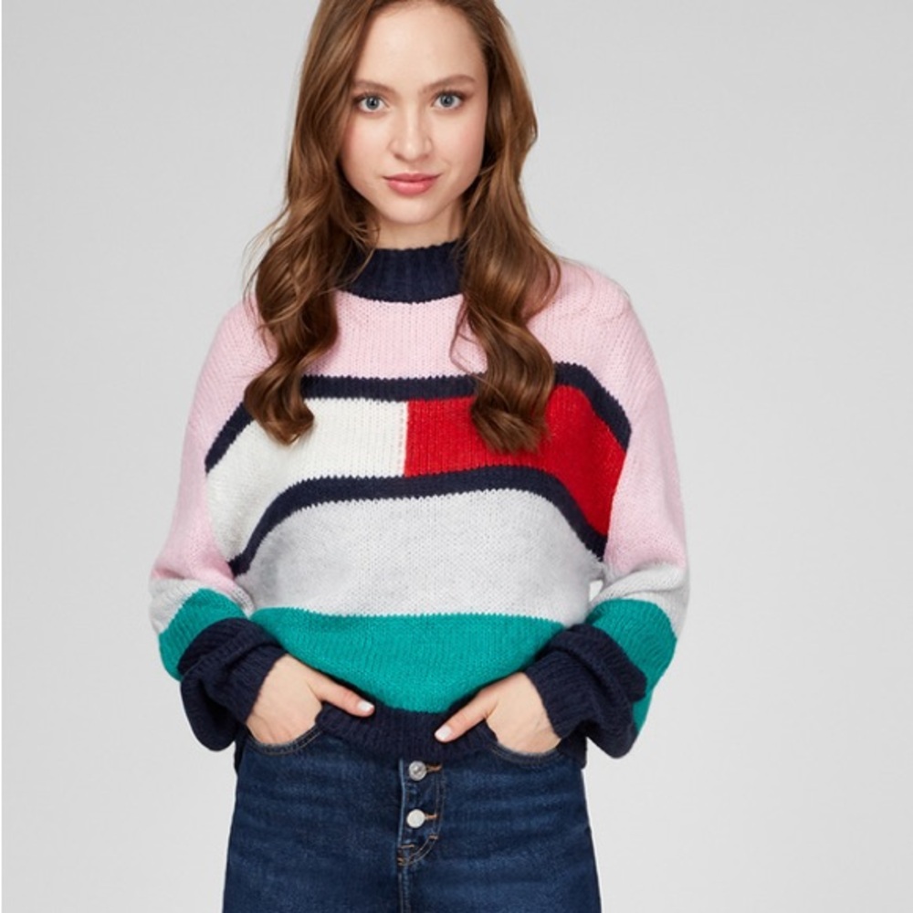 Tommy Hilfiger Jeans | Bell Sleeve Flag Sweater with Alpaca & Wool | Large
